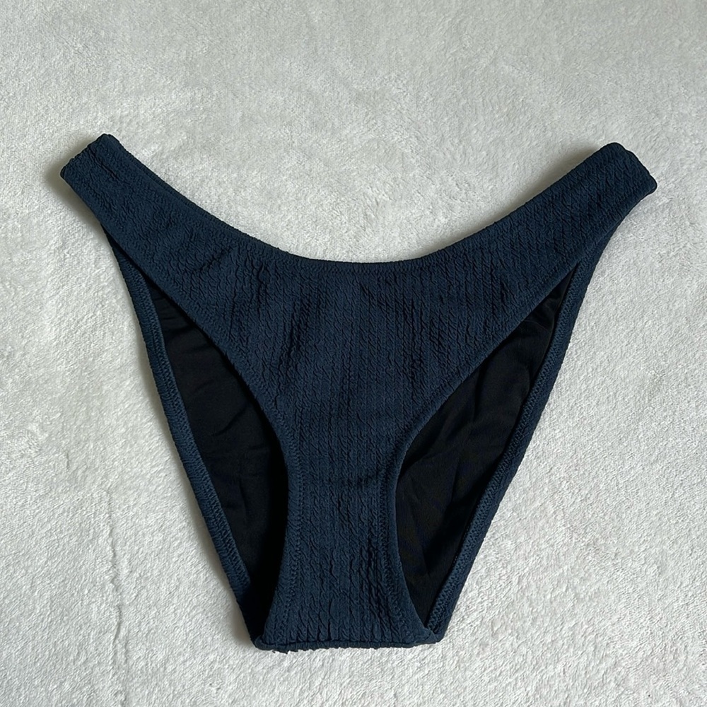 J.Crew Women’s Curved Waist Cheeky Textured Bikini Bottoms Size Small